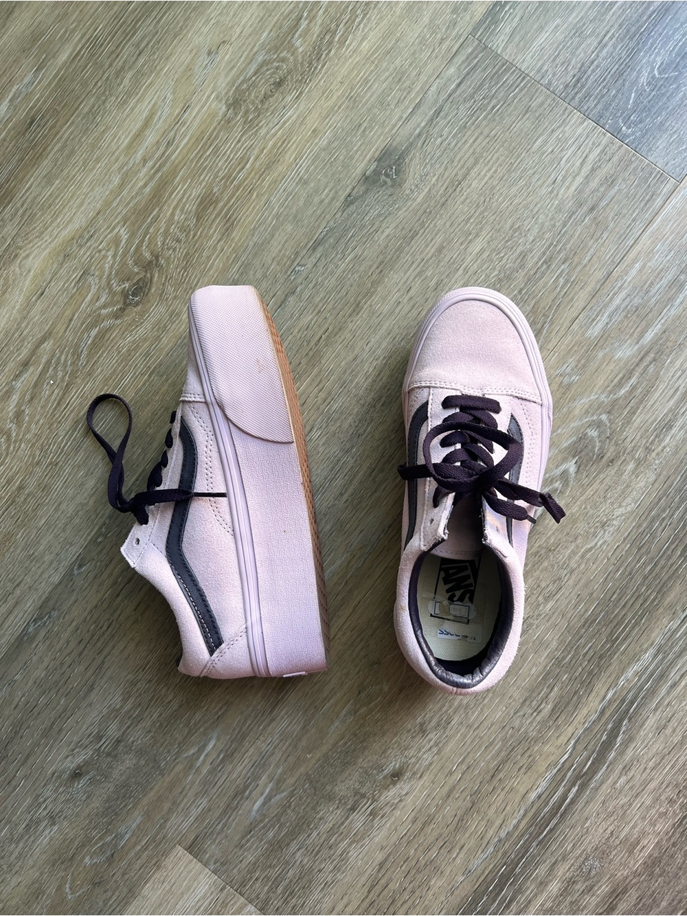 Vans Old Skool Low-Top Sneakers in Pale Pink with Black Stripe